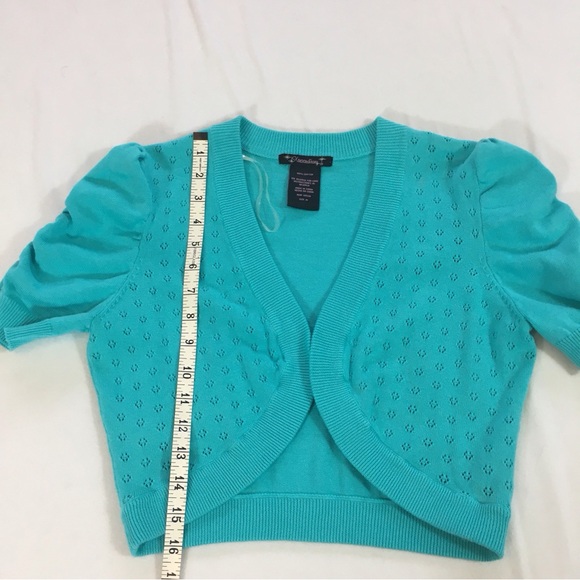 Xtraordinary Turquoise Knit Cropped Bolero Shrug - Picture 13 of 16